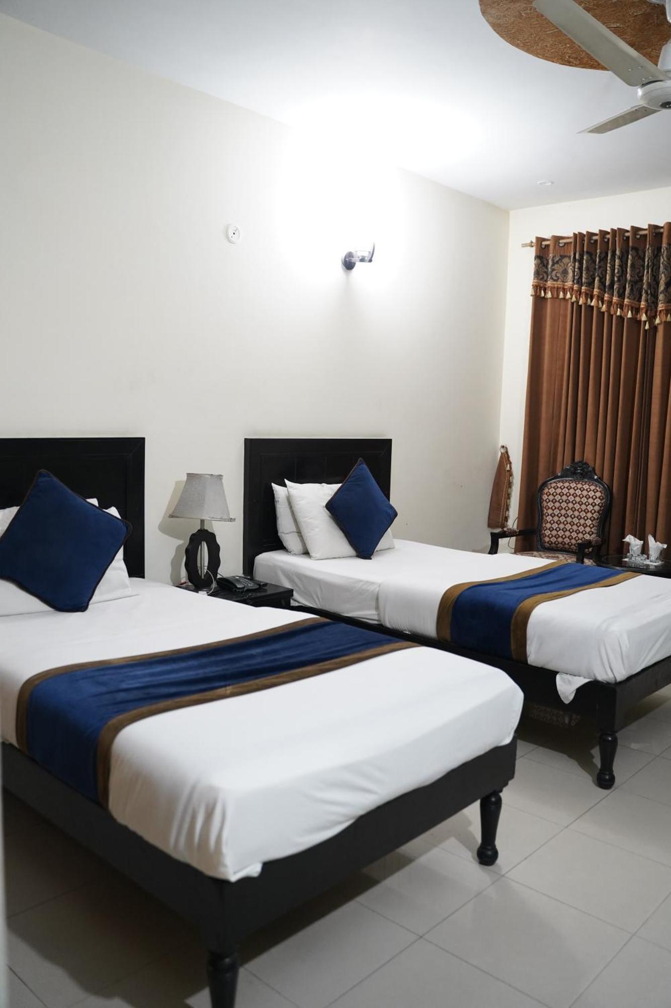 Hotel Tourist Inn Lahore Extérieur photo