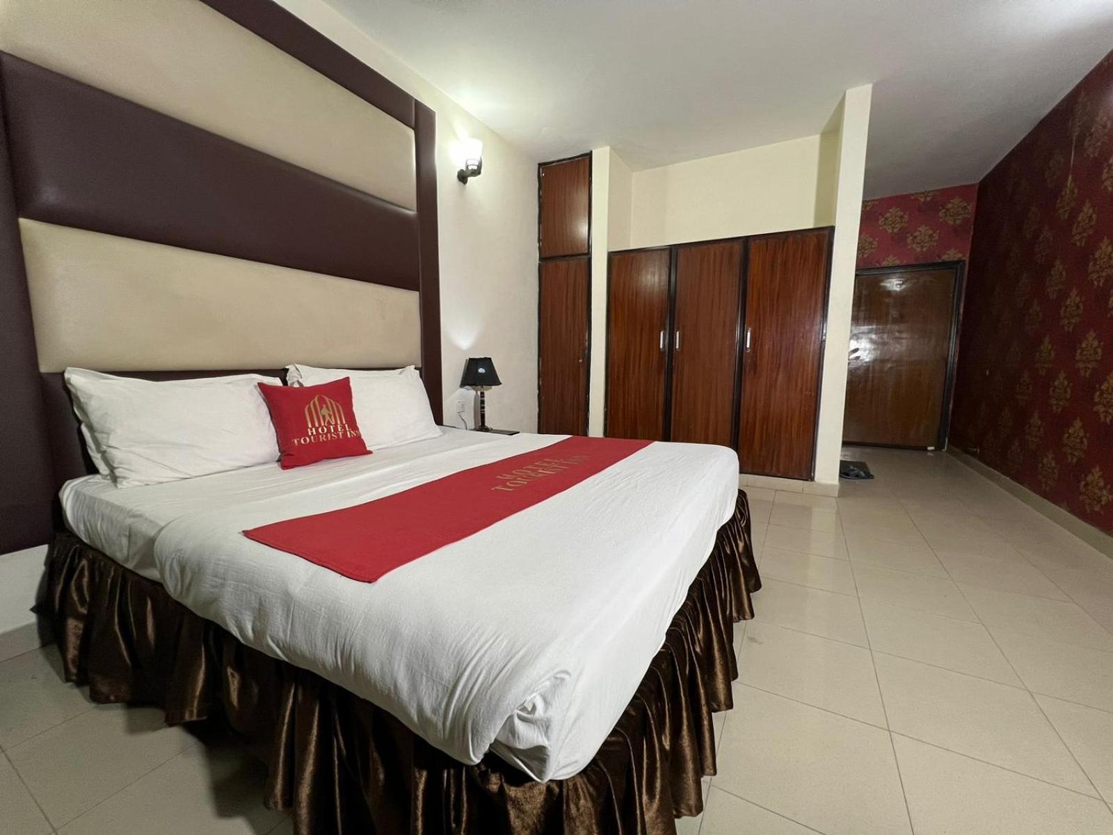 Hotel Tourist Inn Lahore Extérieur photo