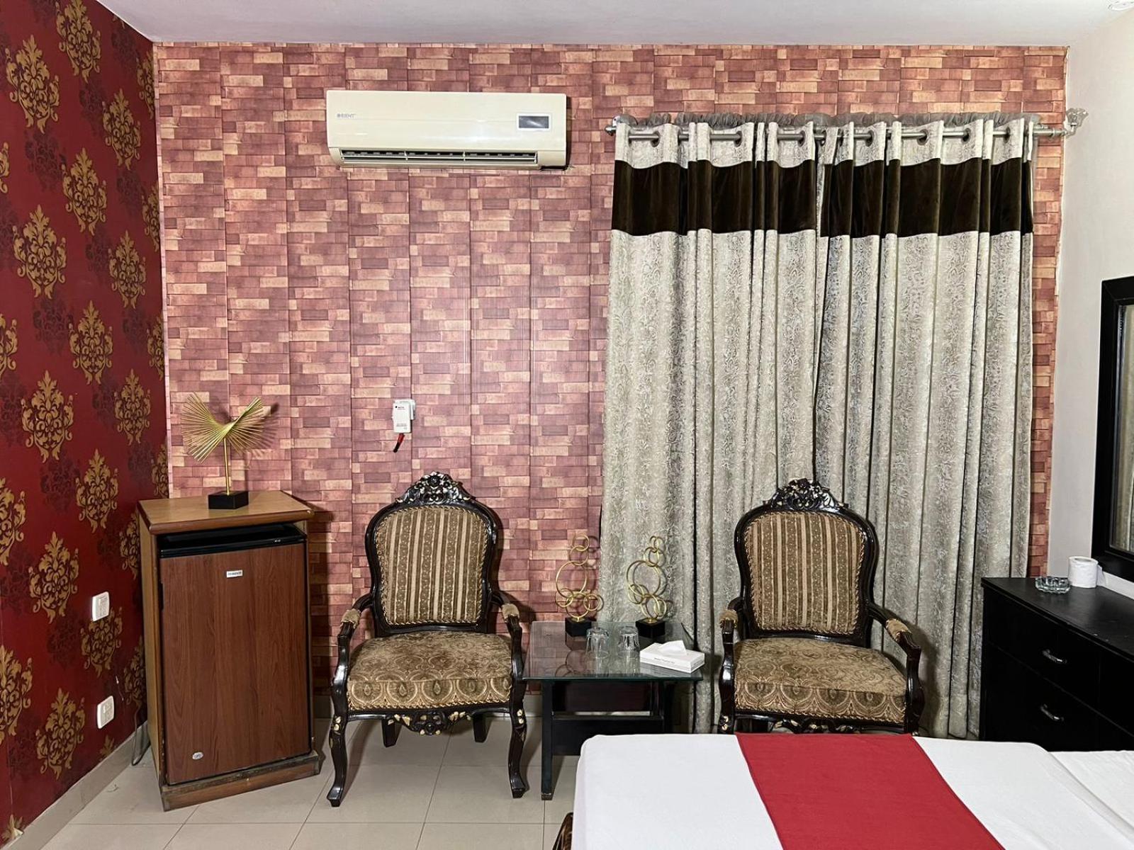 Hotel Tourist Inn Lahore Extérieur photo