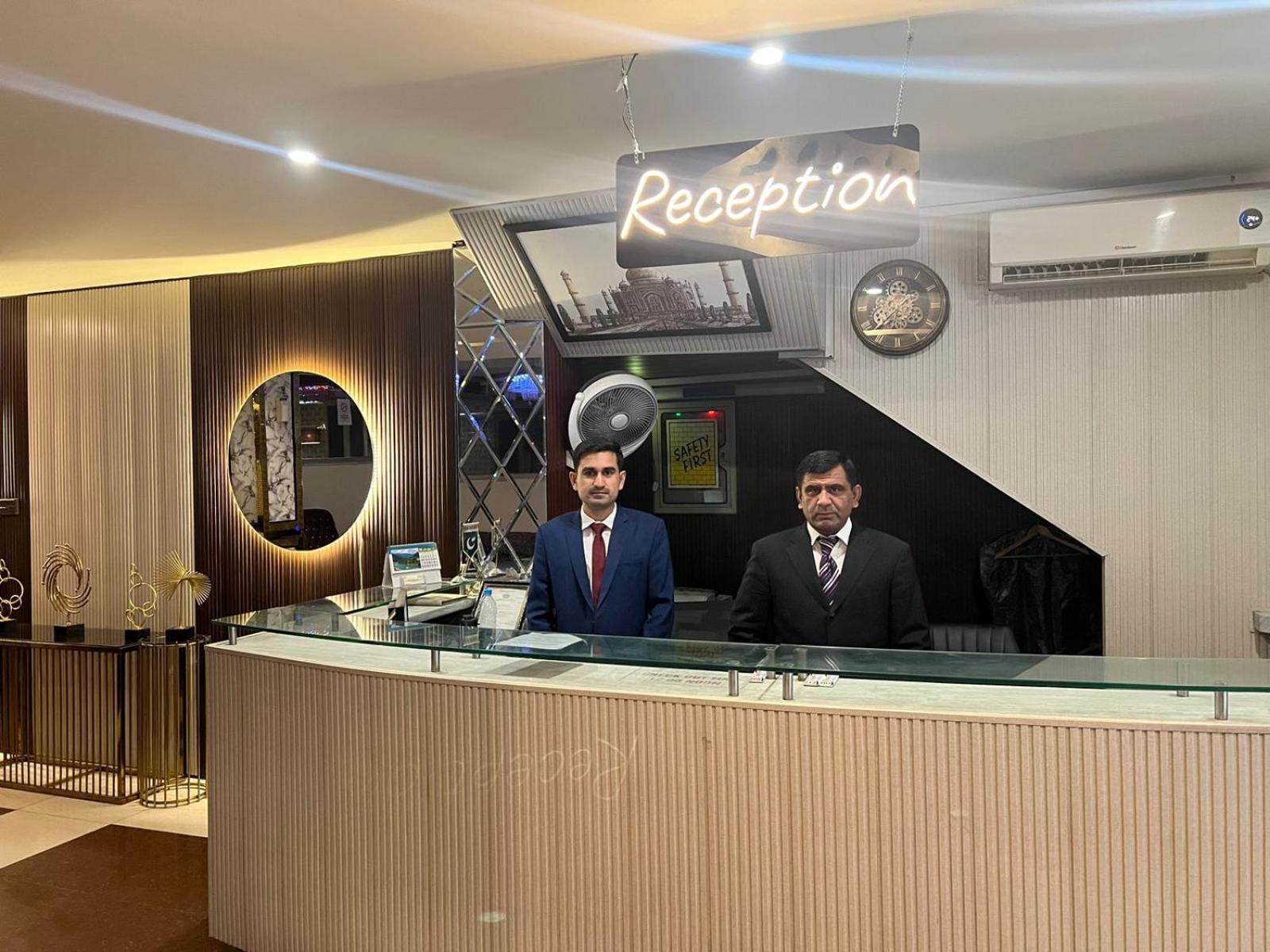 Hotel Tourist Inn Lahore Extérieur photo